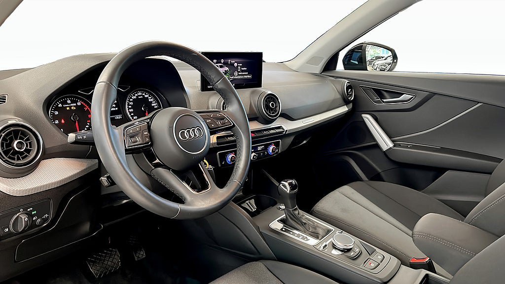 Vehicle Image 7