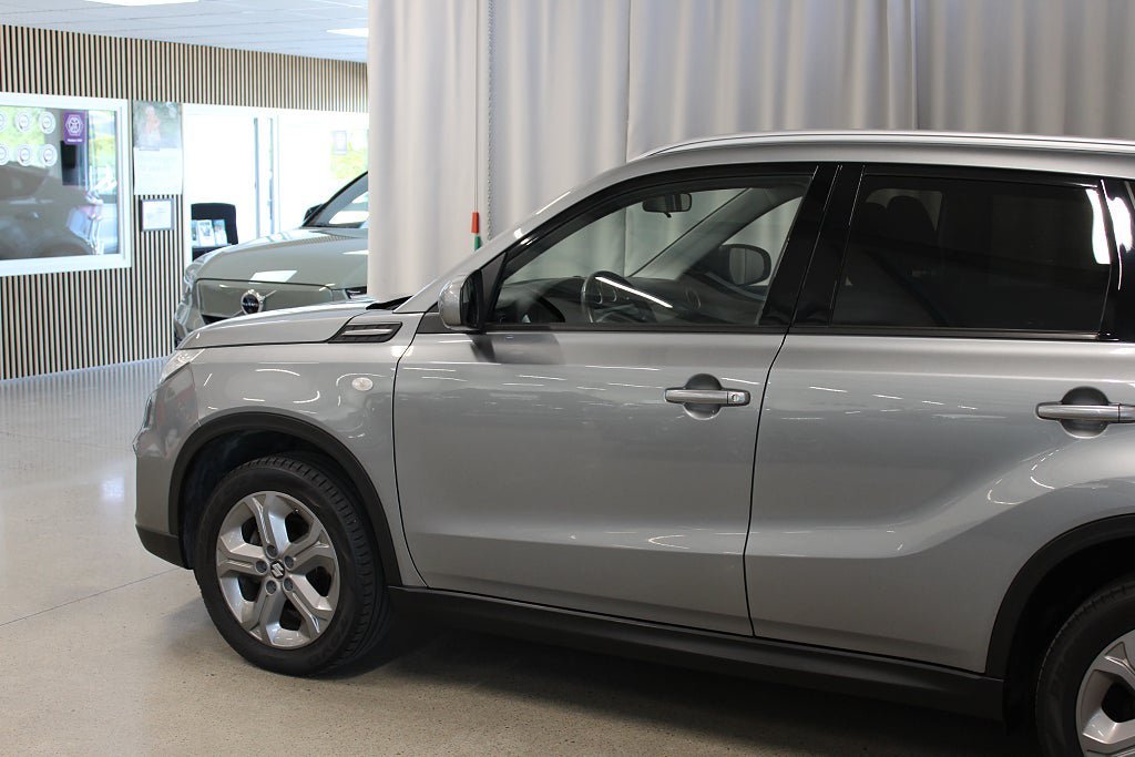 Vehicle Image 10