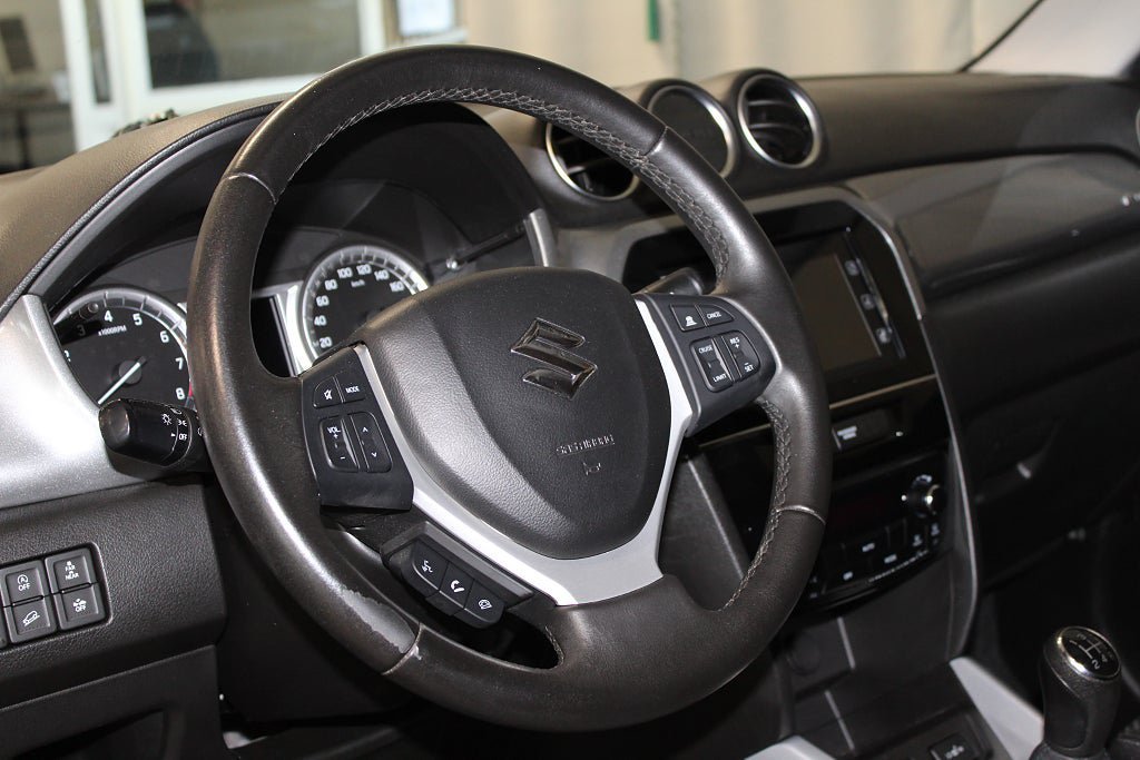 Vehicle Image 19