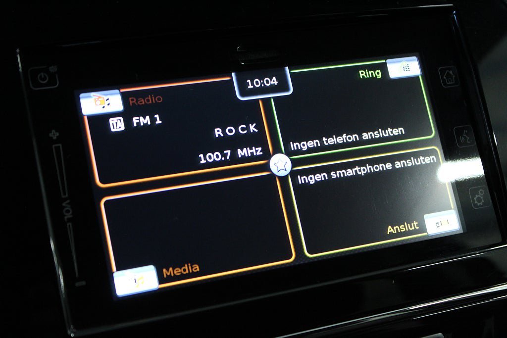 Vehicle Image 23