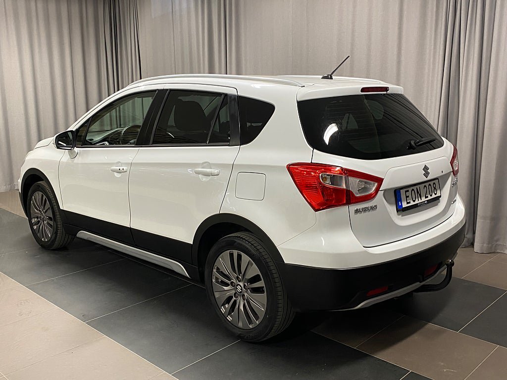 Vehicle Image 4