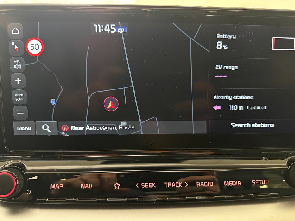 Vehicle Image 25