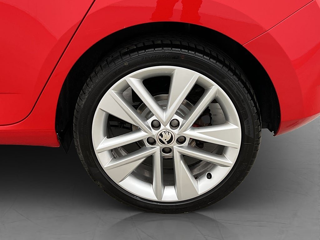 Vehicle Image 18