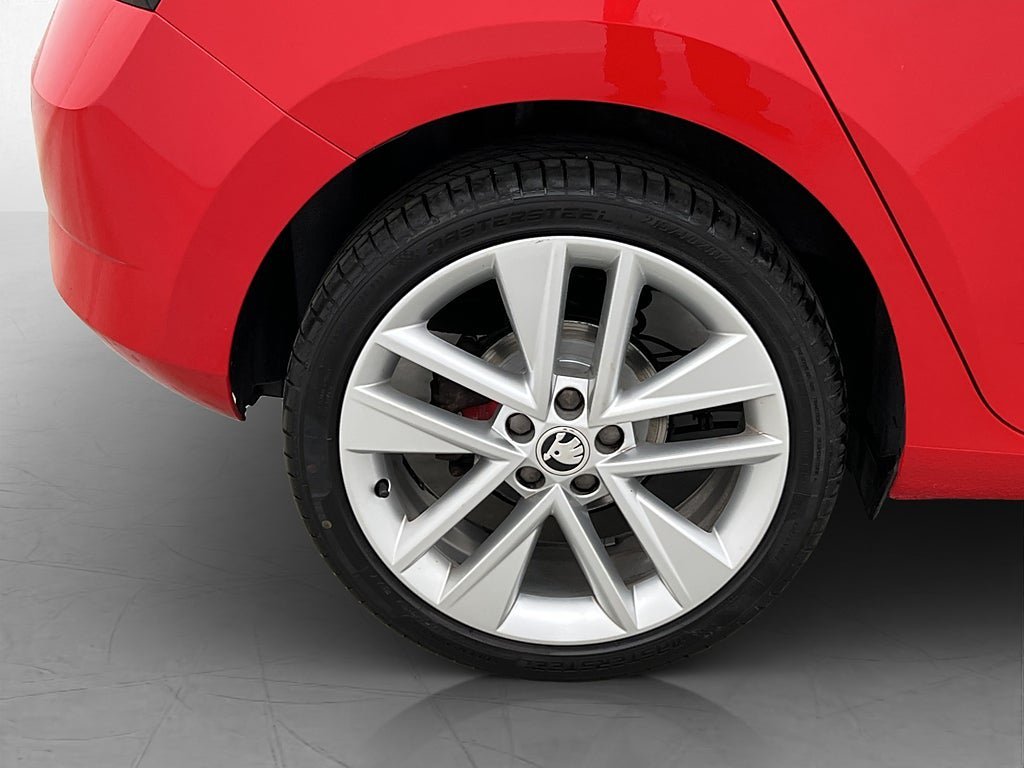 Vehicle Image 19