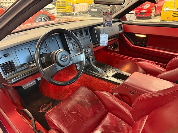 Vehicle Image 16