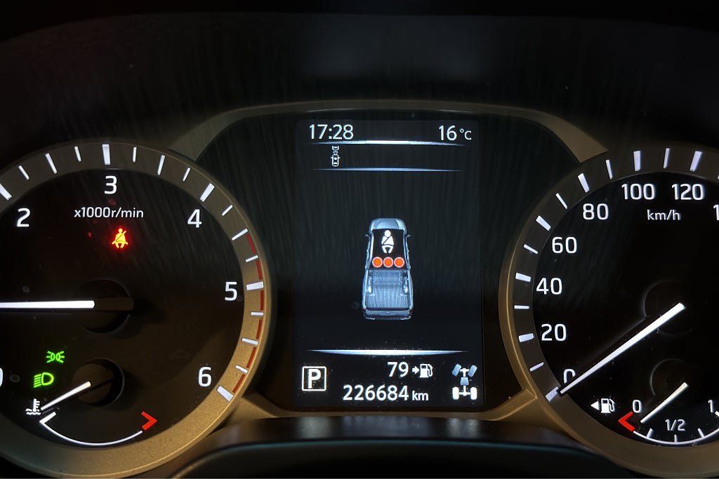 Vehicle Image 12
