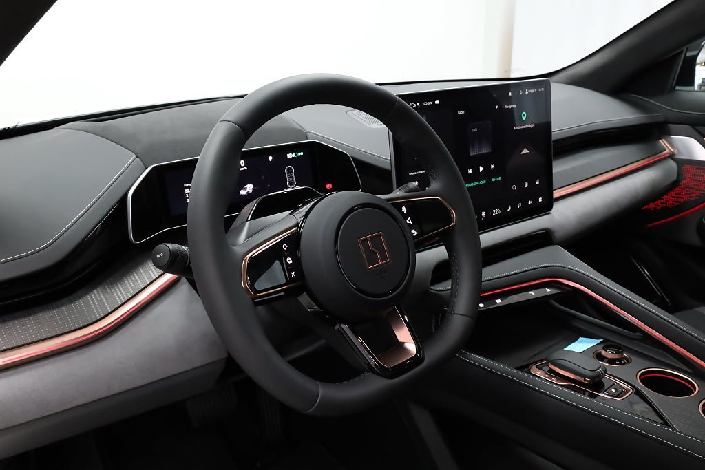 Vehicle Image 15