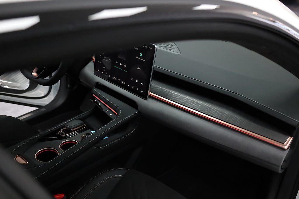 Vehicle Image 19