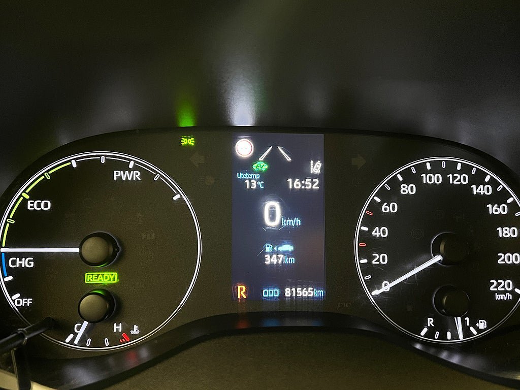 Vehicle Image 16