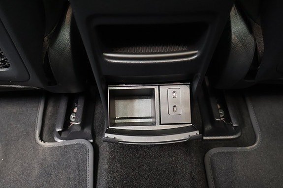 Vehicle Image 29