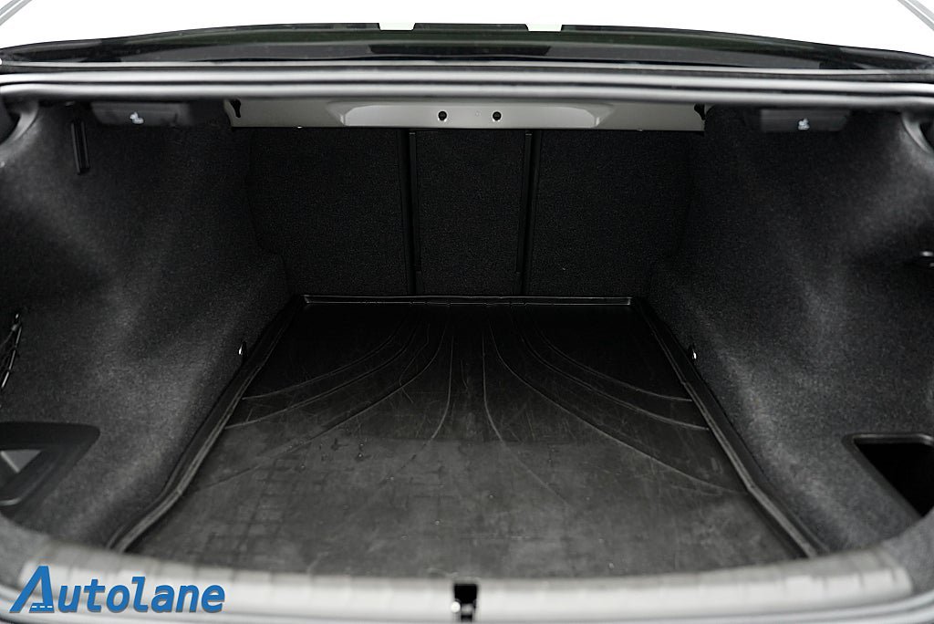 Vehicle Image 33