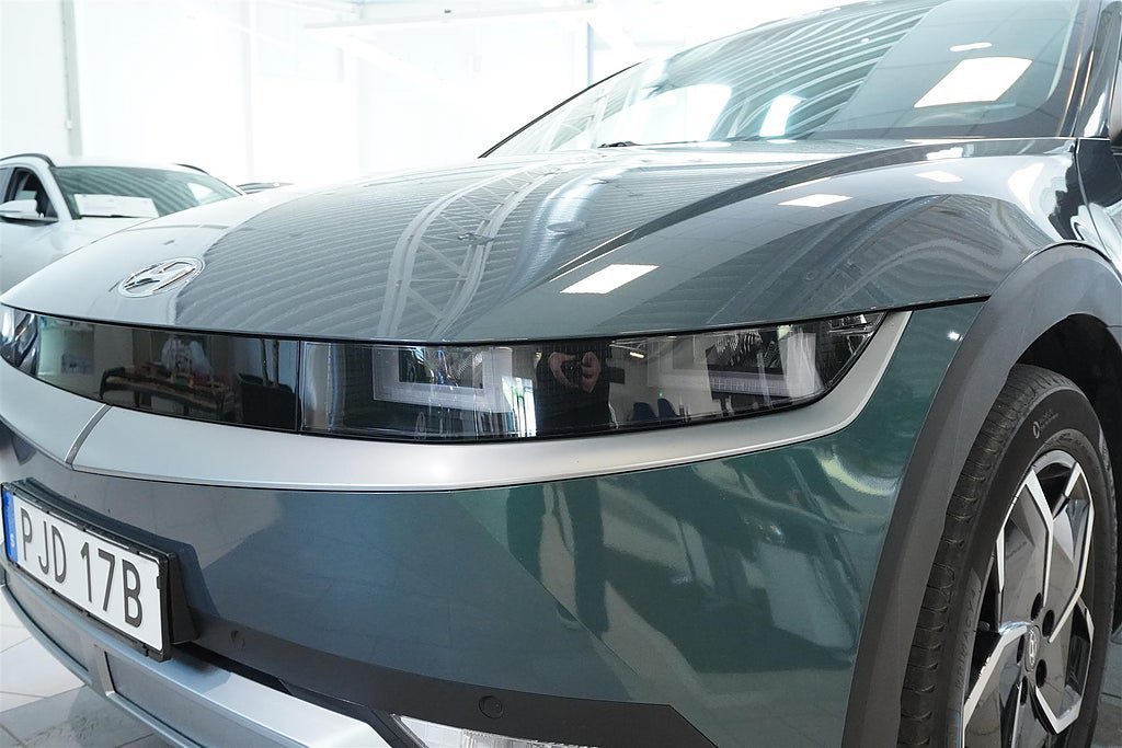 Vehicle Image 11
