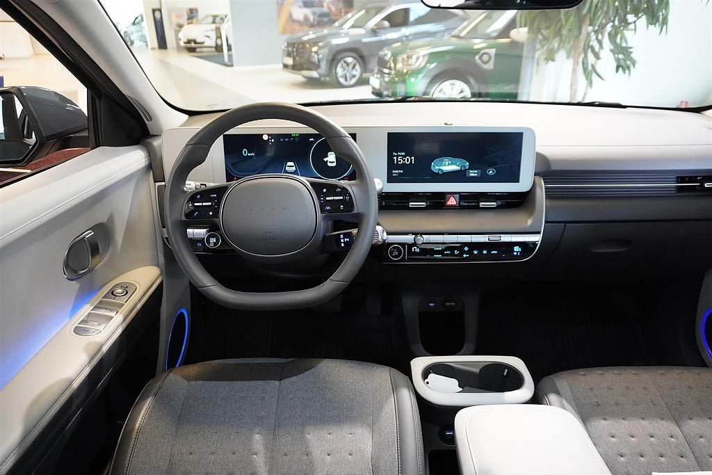 Vehicle Image 18