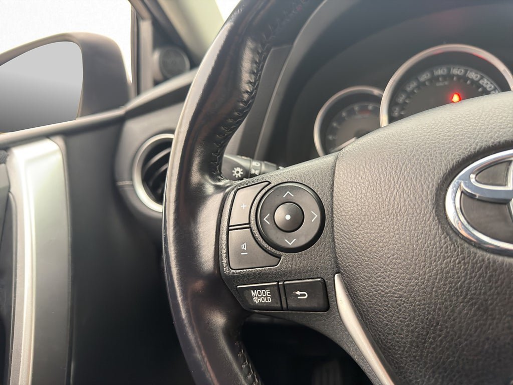 Vehicle Image 22