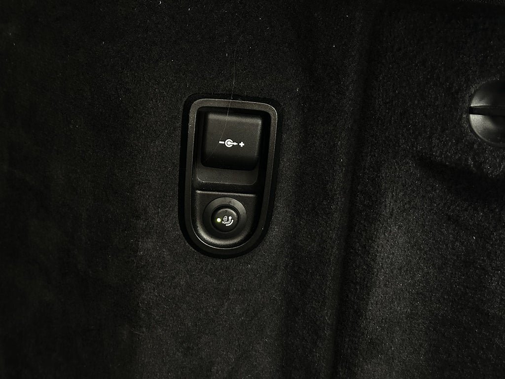 Vehicle Image 29