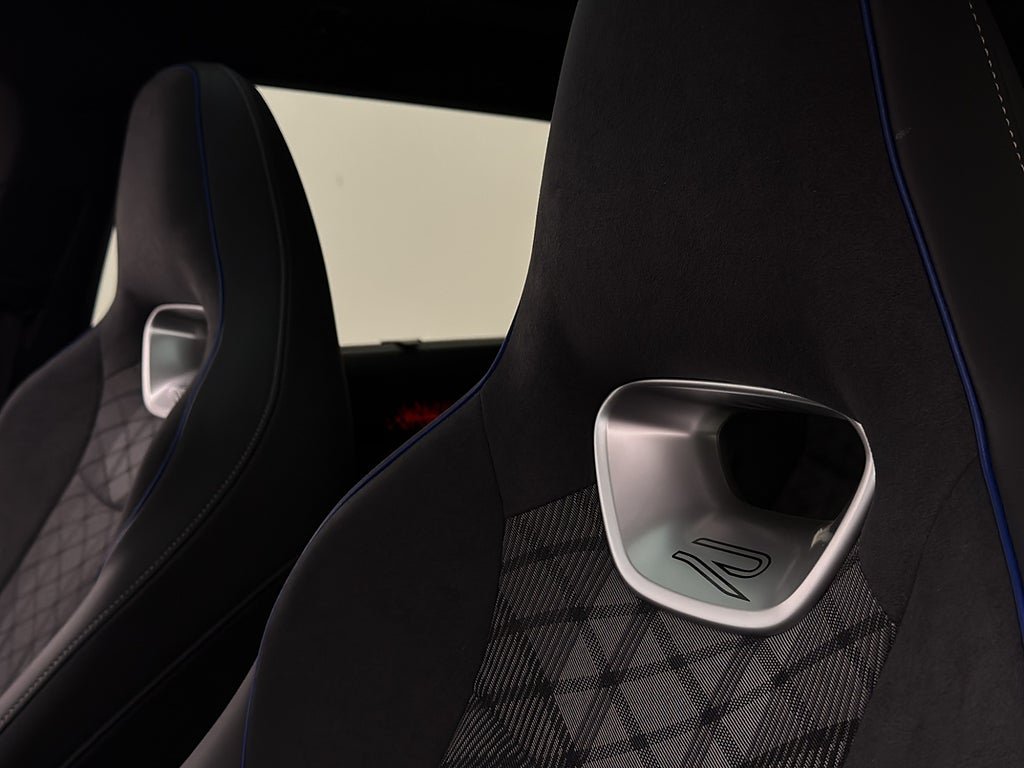 Vehicle Image 38