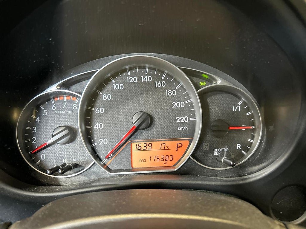 Vehicle Image 15