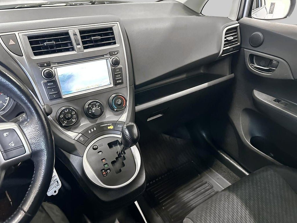 Vehicle Image 19