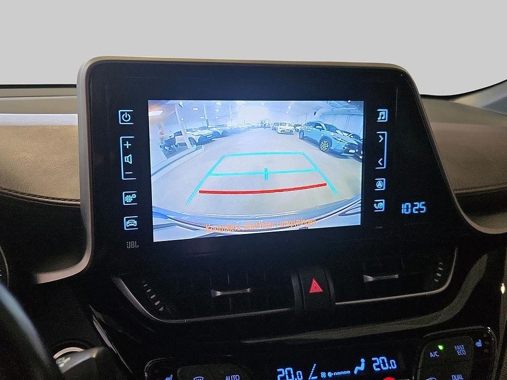 Vehicle Image 16
