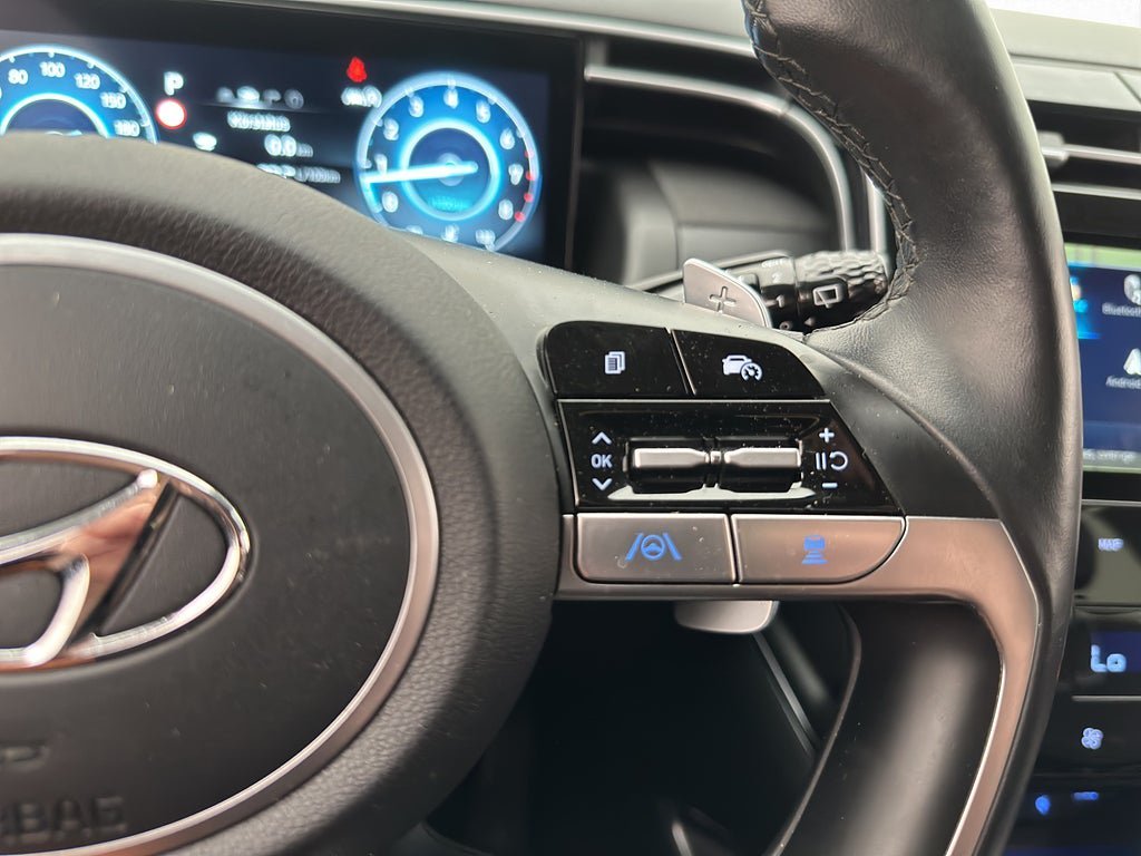 Vehicle Image 17