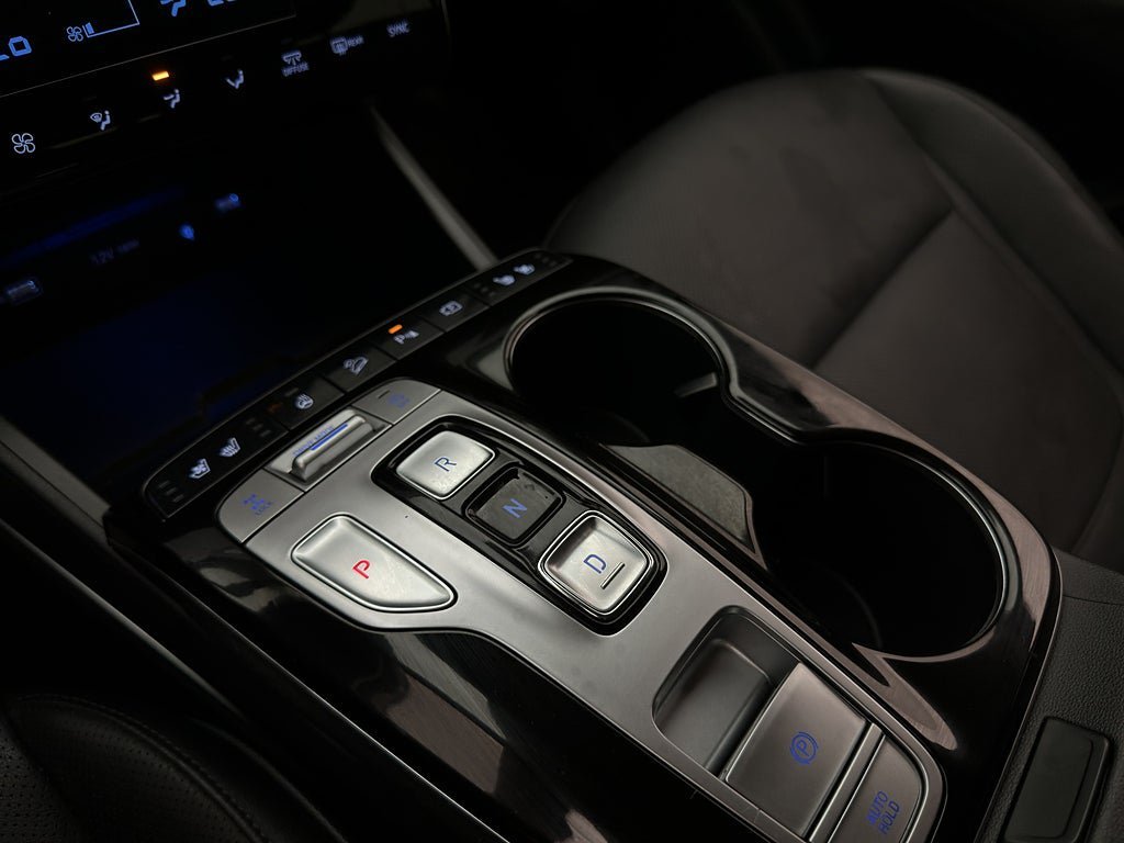 Vehicle Image 24