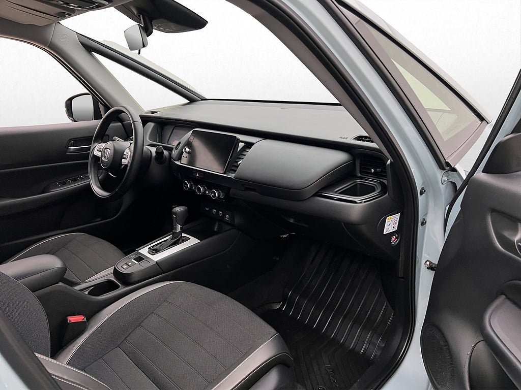 Vehicle Image 22