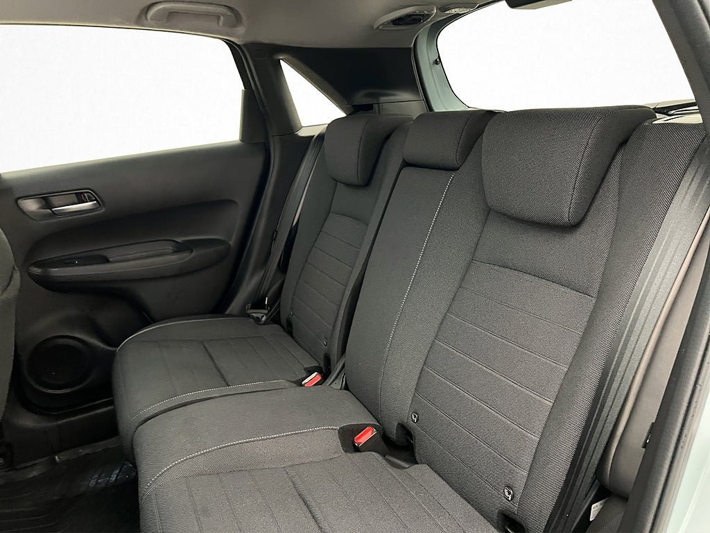 Vehicle Image 24