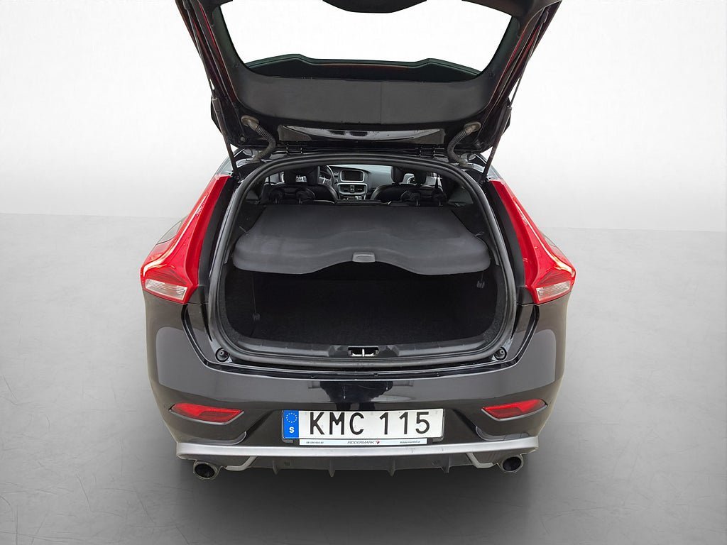 Vehicle Image 23