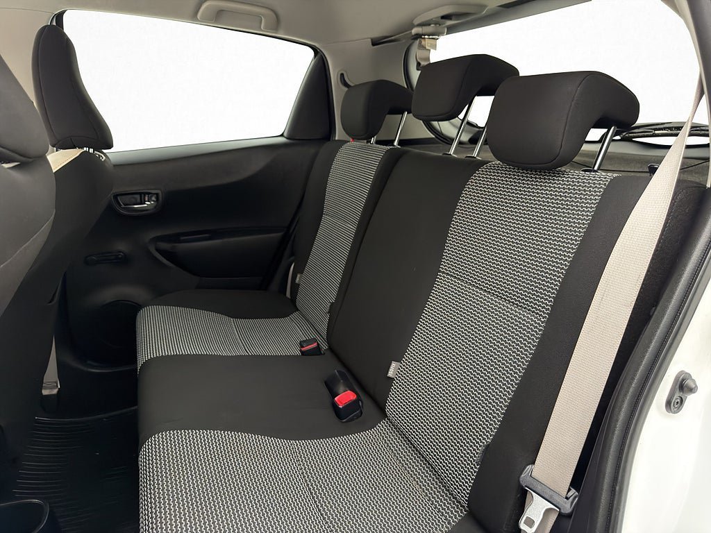 Vehicle Image 20