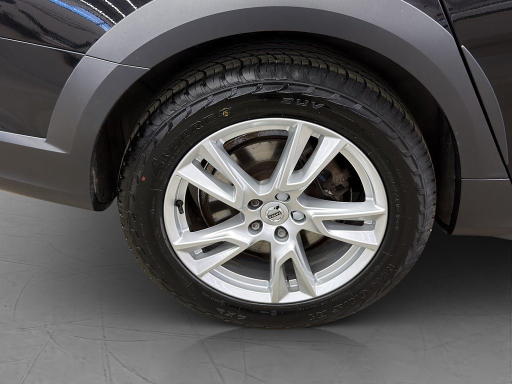Vehicle Image 27