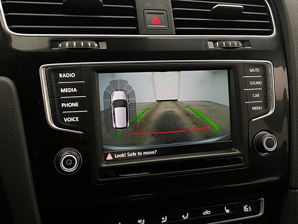 Vehicle Image 17