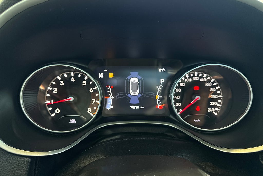 Vehicle Image 17
