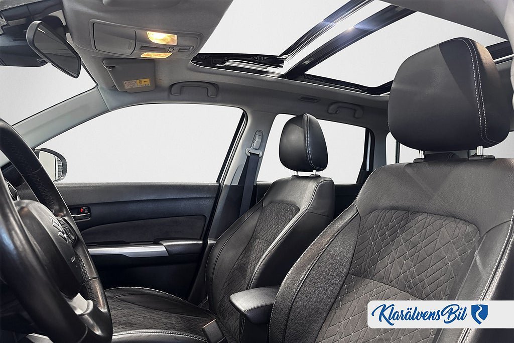 Vehicle Image 9