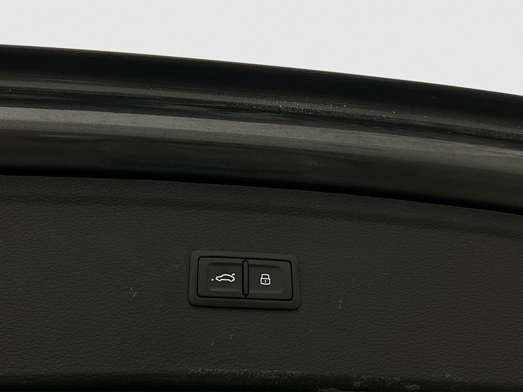 Vehicle Image 29