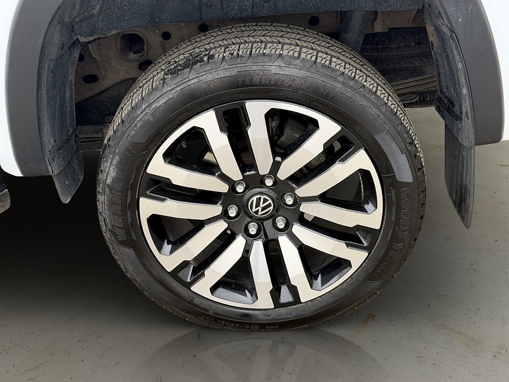Vehicle Image 35