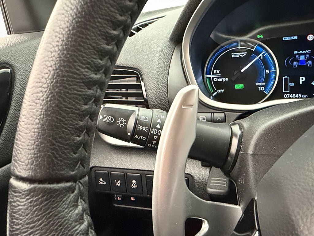 Vehicle Image 28