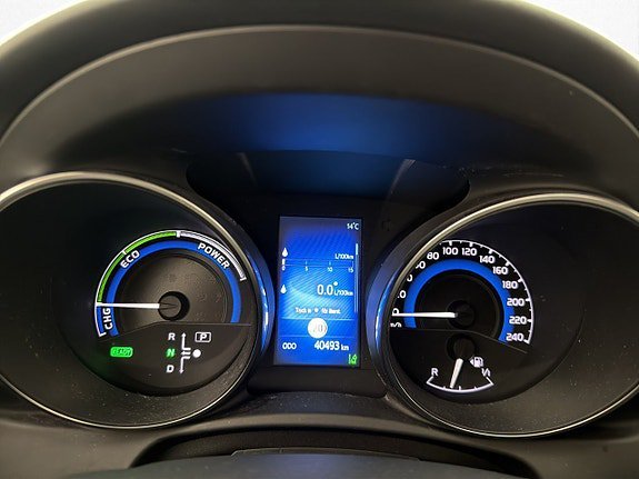Vehicle Image 15