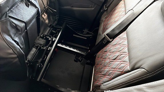 Vehicle Image 19