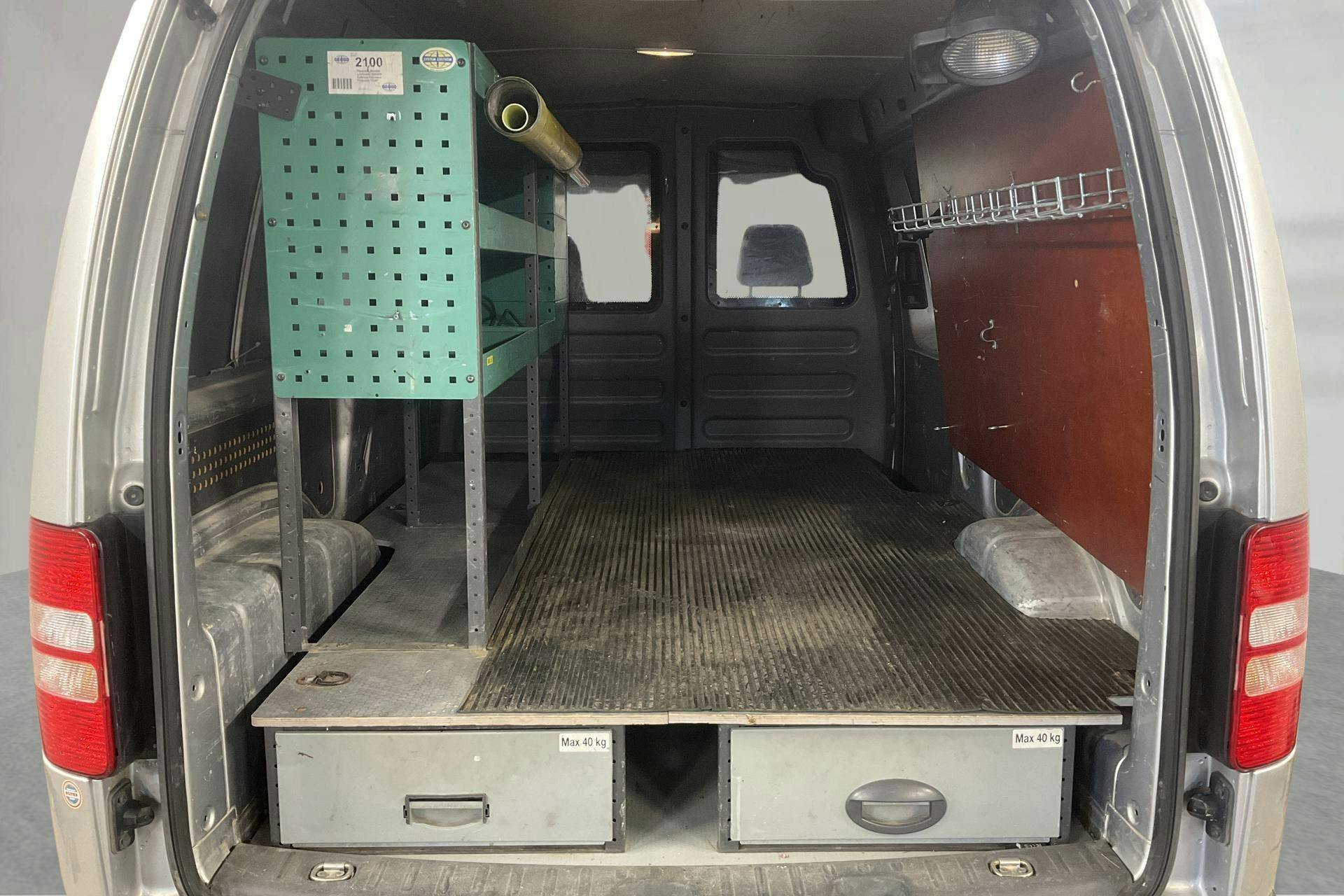 Vehicle Image 9