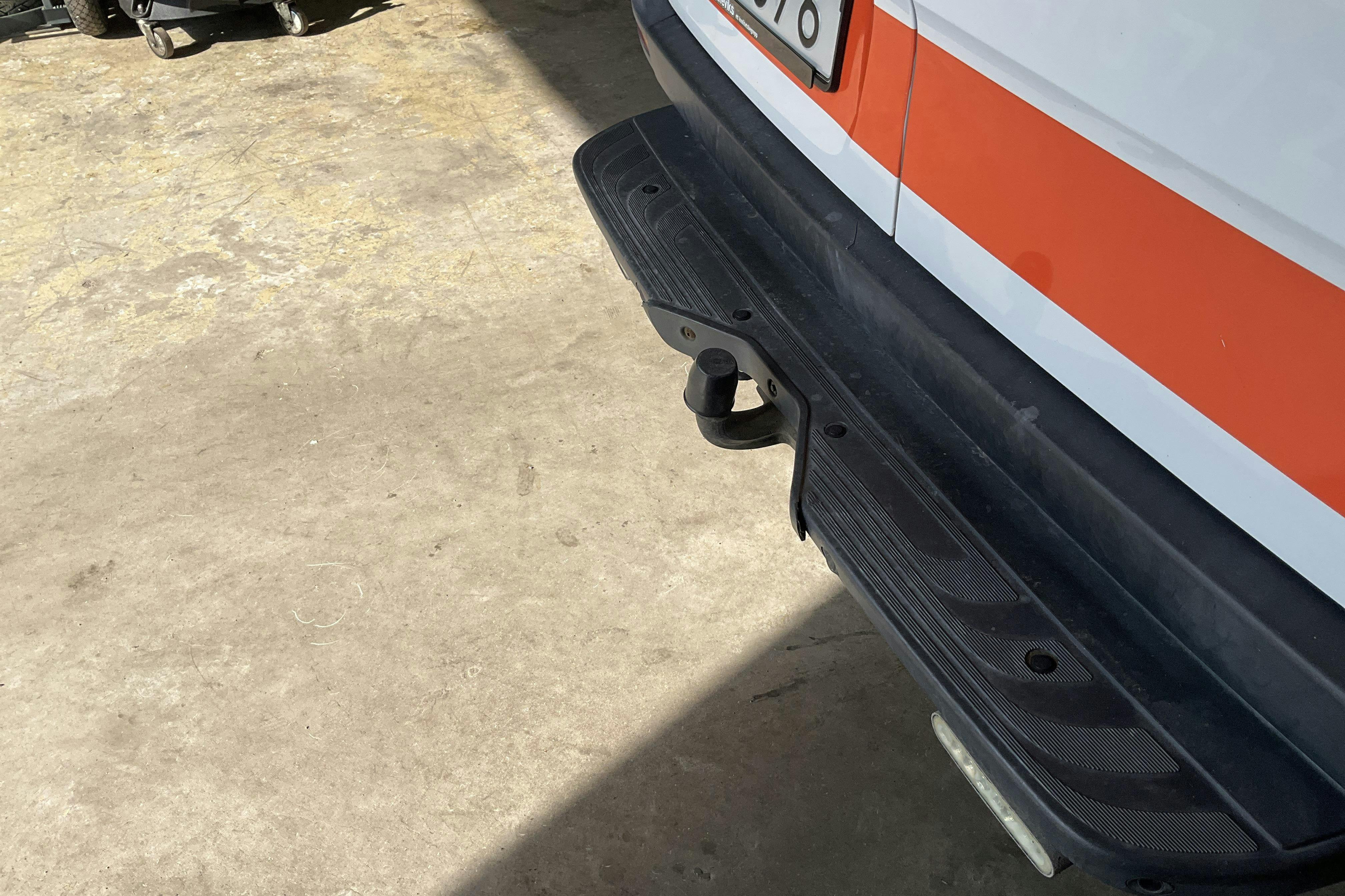 Vehicle Image 17