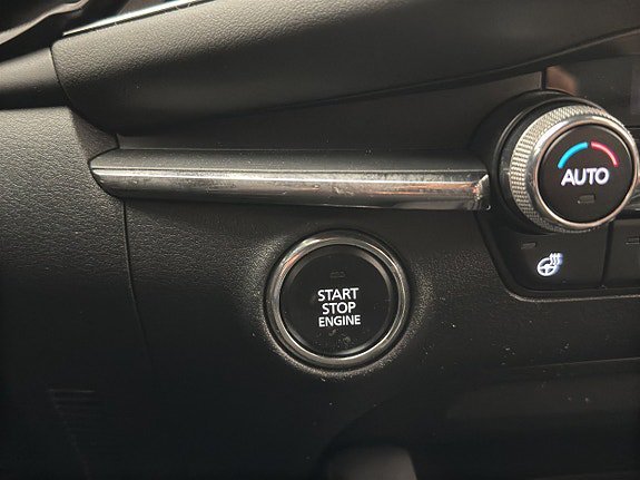 Vehicle Image 29