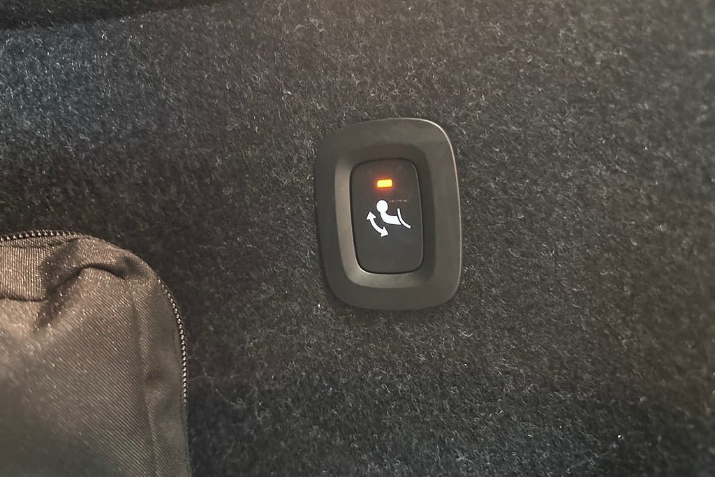 Vehicle Image 26