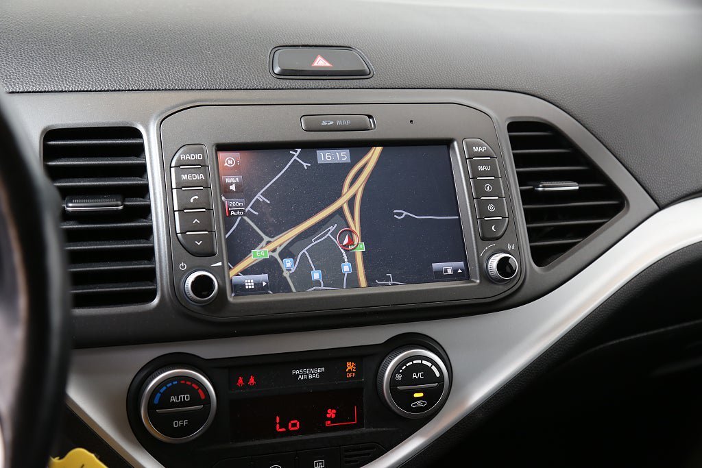 Vehicle Image 18