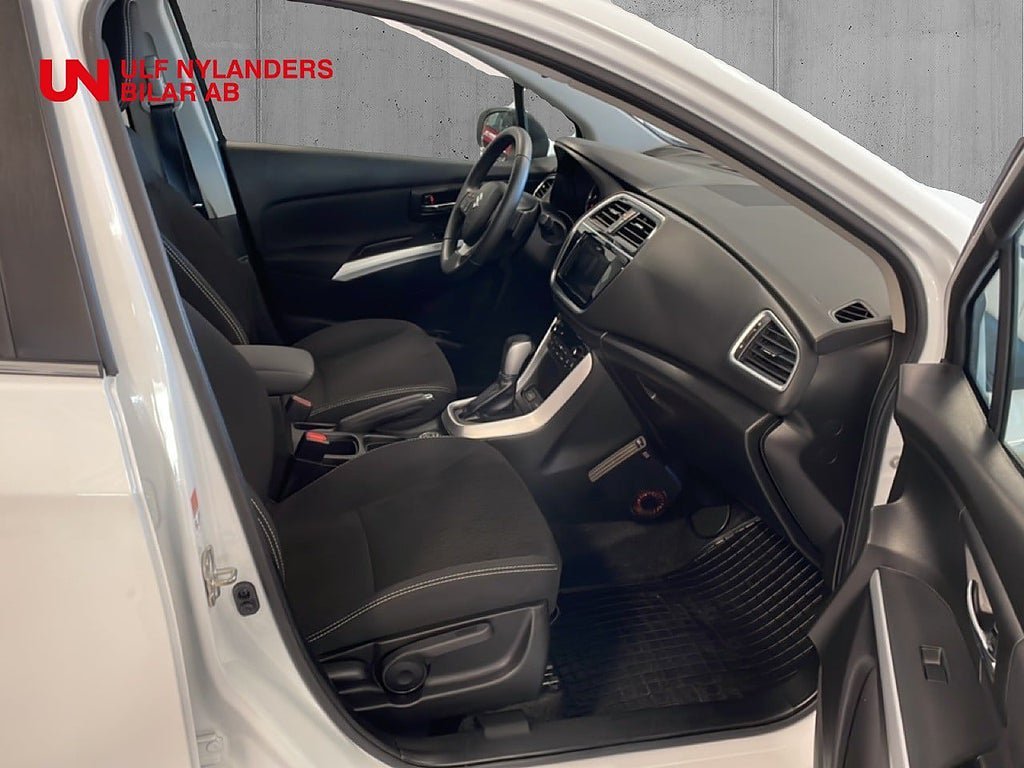 Vehicle Image 10