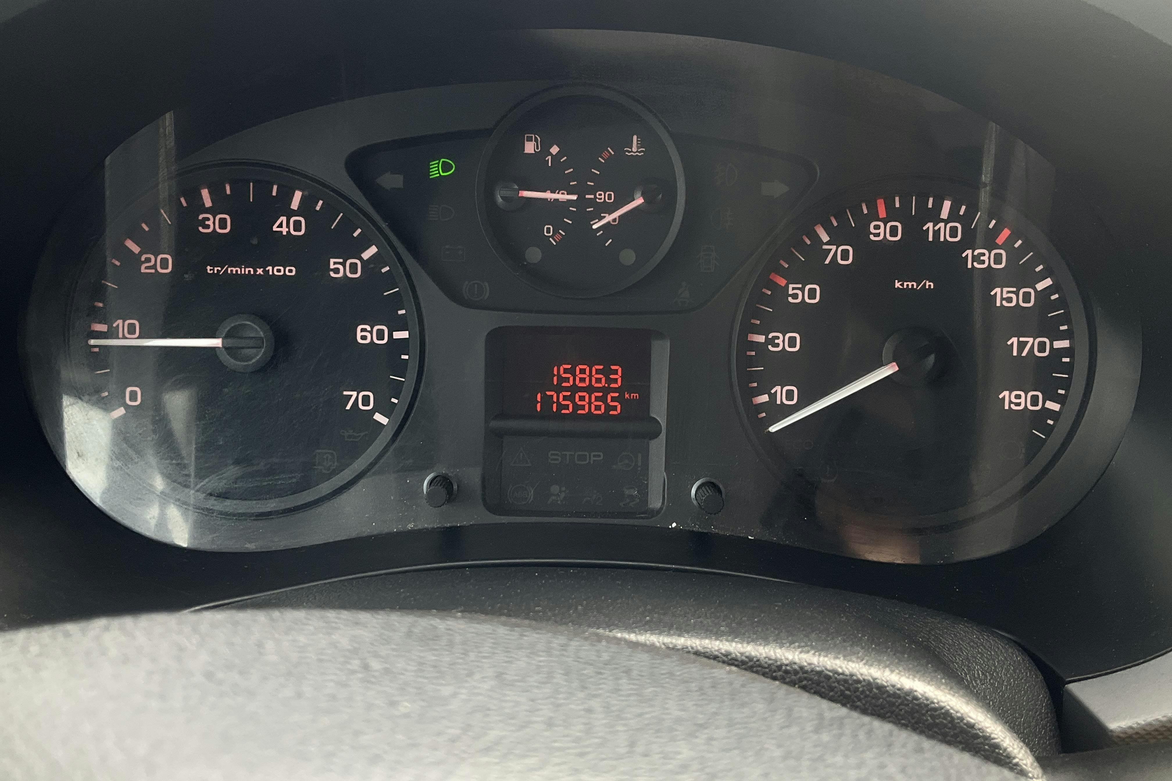 Vehicle Image 9