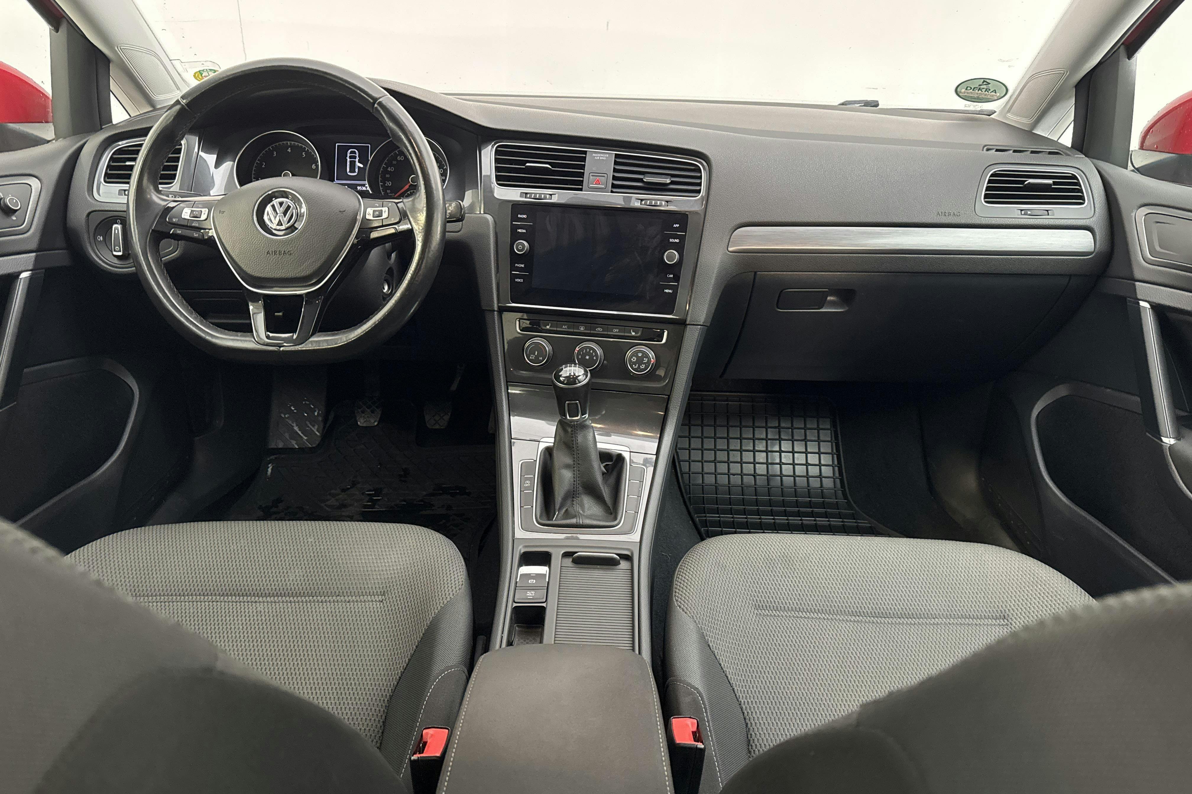 Vehicle Image 6