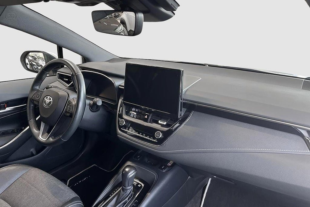 Vehicle Image 9