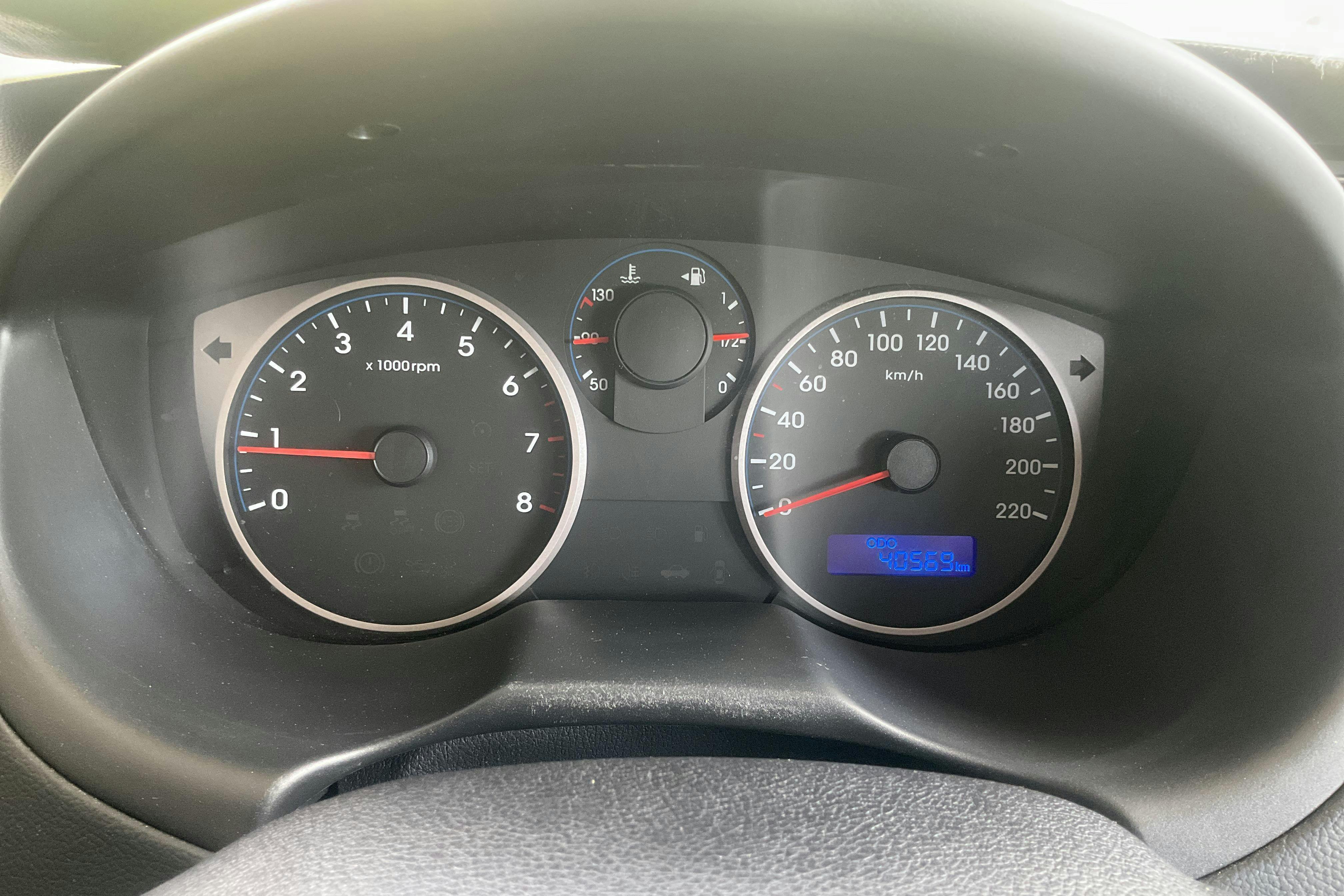 Vehicle Image 10
