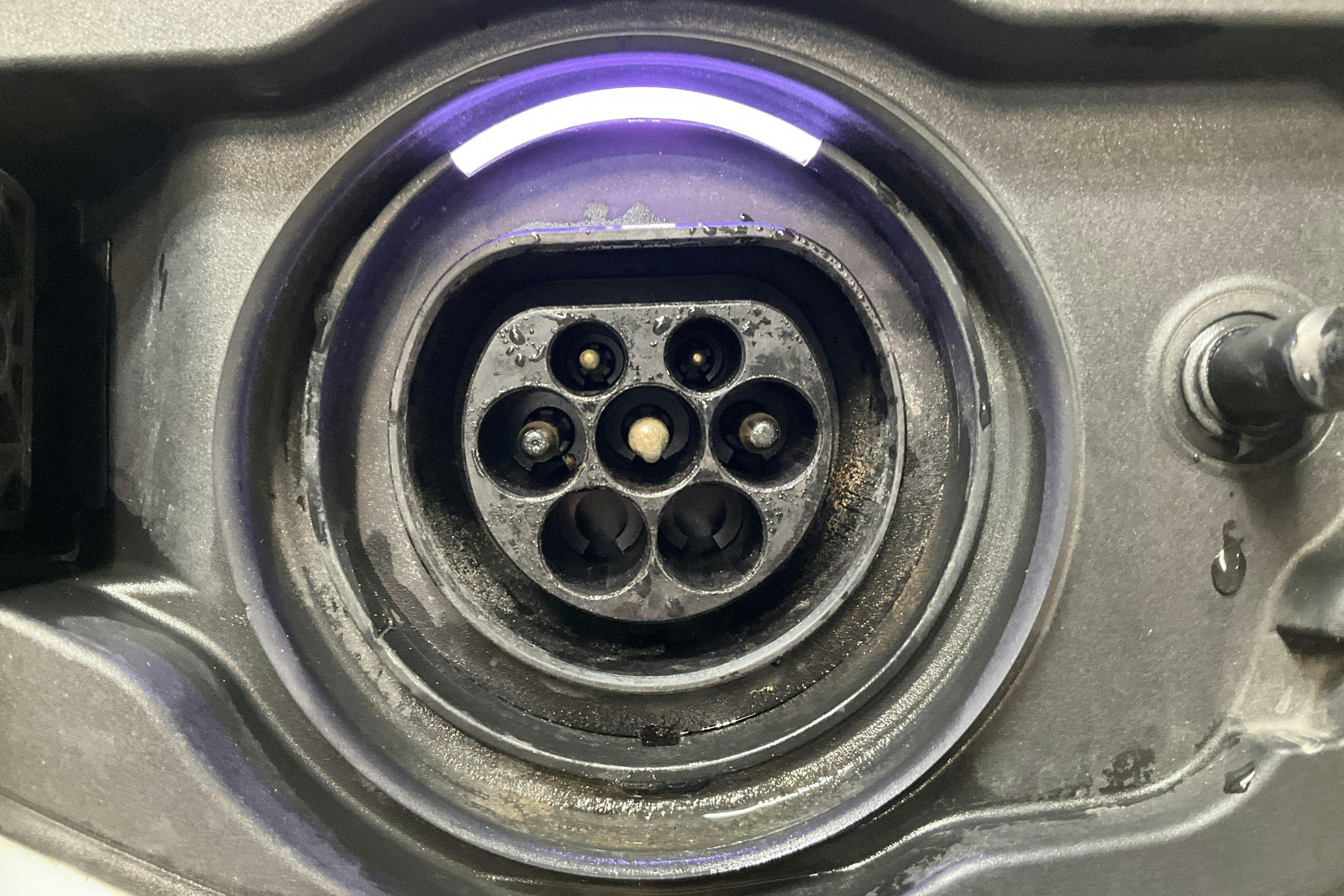 Vehicle Image 16