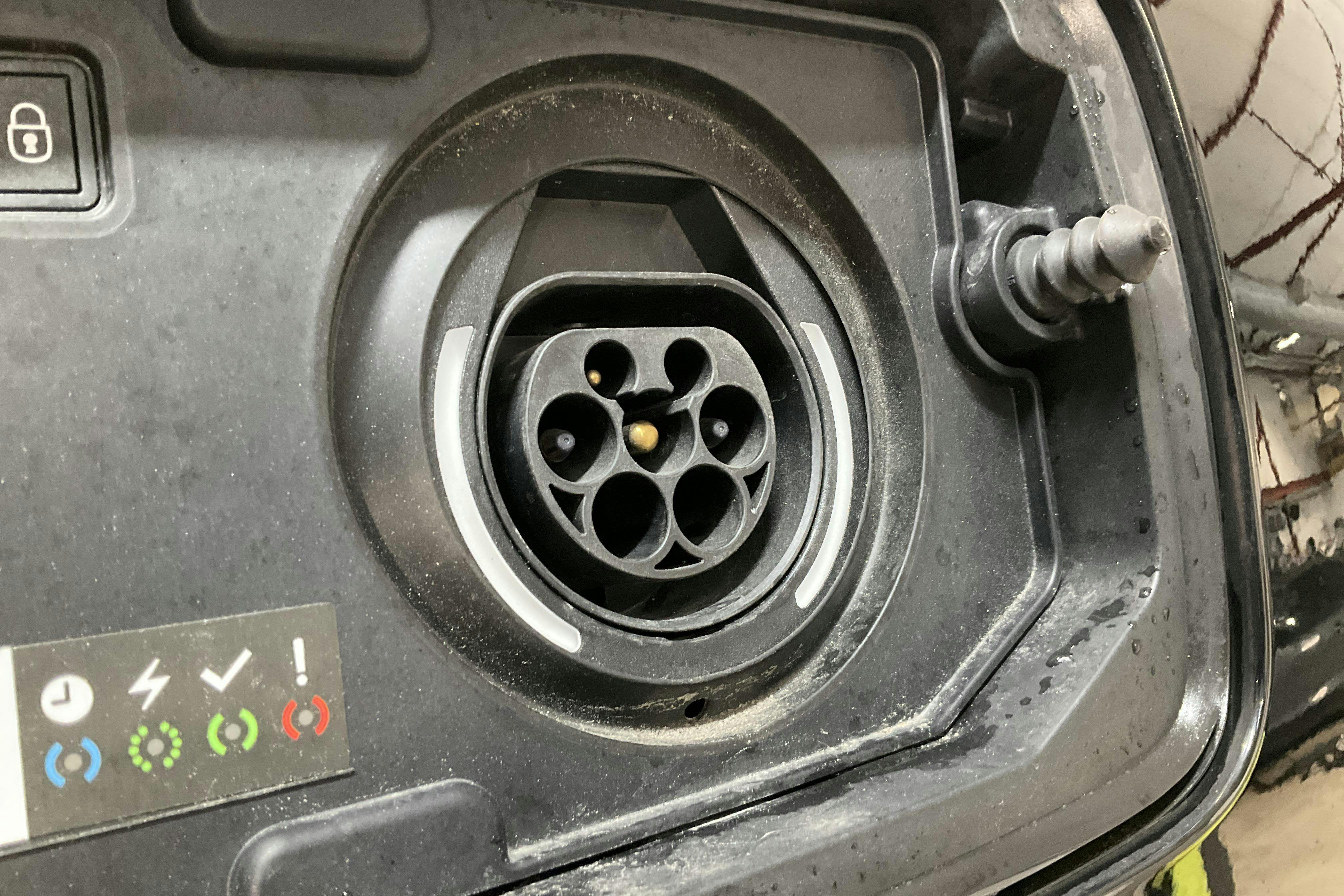 Vehicle Image 15